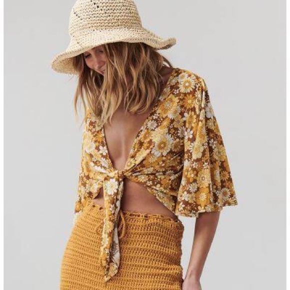 Ghanda NWT Sadie Floral Tie Top Bell Sleeve Top 100% Viscose Retro Summer Gift - Picture 3 of 11